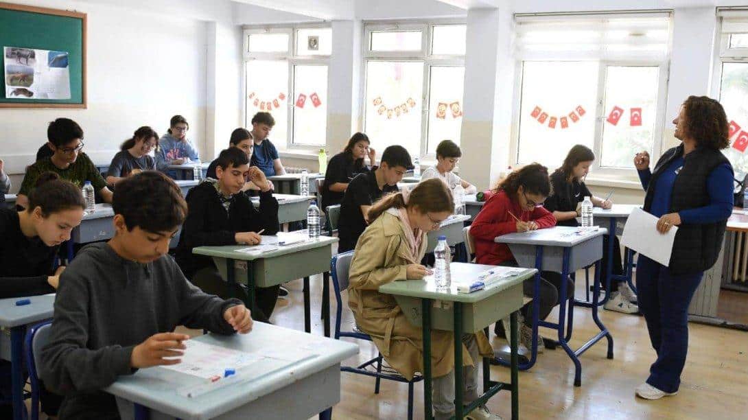 Millî Eğitim Bakanı Yusuf Tekin, LGS merkezî sınavının tarihinin 2 Haziran 2024 olarak belirlendiğini açıkladı.
